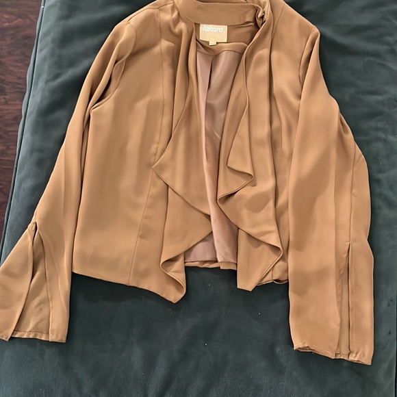 Caramel colored polyesterjacket, size Small, - Picture 4 of 4